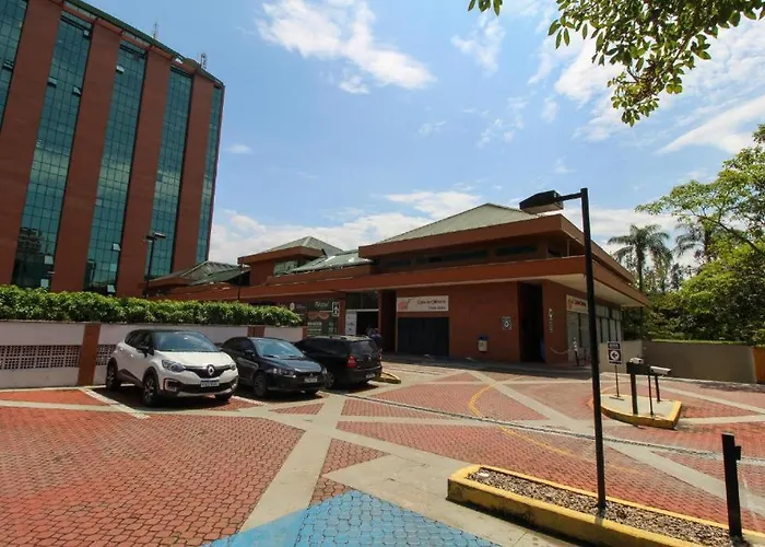 Flat na Barra da Tijuca - Premium - Com Cozinha, Microondas, Estacionamento, Balsa para Praia, Academia, Muito lindo, Confortável e Aconchegante Rio de Janeiro